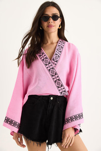 Kadın Nakış İşlemeli Bağlama Detaylı Geniş Kollu Müslin Kimono Bluz 7014 60283386 - Pembe