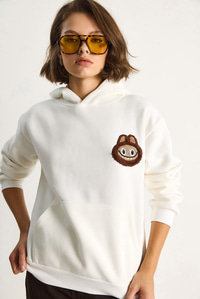 Kadın Nakış İşlemeli Kapüşonlu Kanguru Cepli Sweatshirt 6045 60284098 - Ekru SWEATSHİRT modelleri