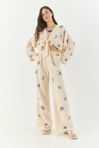 Kadın Nakışlı Bağlama Detaylı Crop Bol Pantolonlu Müslin Alt-Üst Takım 36429 60283251 - Bej-Lacivert