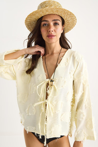 Kadın Önü Bağlamalı Kendinden Nakışlı Püsküllü Salaş Kimono 7012-2 60283410 - Tereyağ