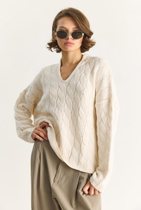 Kadın Oval Yaka Saç Örgü Oversize Triko Kazak TK241277 60284091 - Krem KAZAK modelleri