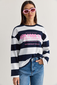 Kadın Oversize Çizgili New York Baskılı Sweatshirt MB9575 60286590 - Beyaz-Lacivert SWEATSHİRT modelleri