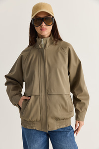 Kadın Oversize Dik Yaka Fermuarlı Lastik Bel Astarlı Kısa Trençkot 2820 60286510 - Haki DIŞ GİYİM modelleri