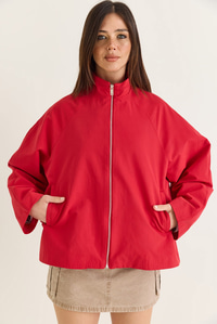 Kadın Oversize Dik Yaka Fermuarlı Reglan Kol A Kesim Kısa Trençkot 2100 60286511 - Kırmızı DIŞ GİYİM modelleri