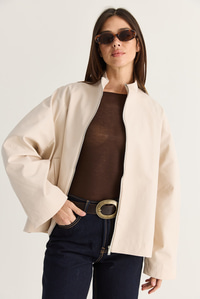 Kadın Oversize Dik Yaka Fermuarlı Reglan Kol A Kesim Kısa Trençkot 2100 60286511 - Bej DIŞ GİYİM modelleri