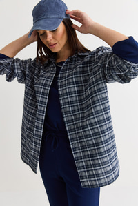 Kadın Oversize Ekose Desenli Oduncu Gömlek DG261035 60286552 - Ekru-Haki GÖMLEK modelleri