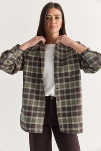 Kadın Oversize Ekose Desenli Oduncu Gömlek DG261035 60286552 - Kahverengi-Haki GÖMLEK modelleri