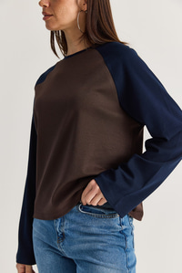 Kadın Pamuklu Regular Reglan Kol Renk Bloklu Uzun Kollu T-Shirt ÖS261006 60286587 - Kahve-Lacivert SWEATSHİRT modelleri