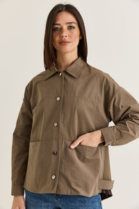 Kadın Paraşüt Kumaş Cep Detaylı Çıtçıtlı Arkası Yırtmaçlı Oversize Gömlek Ceket 7063 60286674 - Haki CEKET modelleri