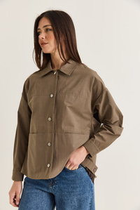 Kadın Paraşüt Kumaş Cep Detaylı Çıtçıtlı Arkası Yırtmaçlı Oversize Gömlek Ceket 7063 60286674 - Haki CEKET modelleri