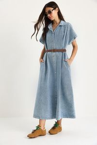 Kadın Pile Detaylı Kemerli Düğmeli Çift Cepli Denim Elbise 60283440 - Buz Mavisi