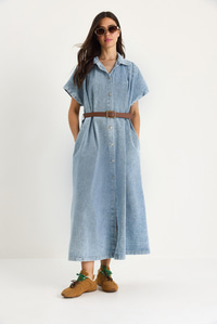 Kadın Pile Detaylı Kemerli Düğmeli Çift Cepli Denim Elbise 60283440 - Buz Mavisi