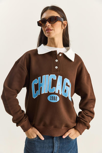 Kadın Polo Yaka Chicago Baskılı Üç İplik Şardonlu Sweatshirt 60601050 - Acı Kahve SWEATSHİRT modelleri