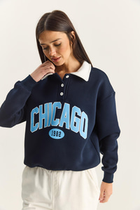 Kadın Polo Yaka Chicago Baskılı Üç İplik Şardonlu Sweatshirt 60601050 - Lacivert SWEATSHİRT modelleri
