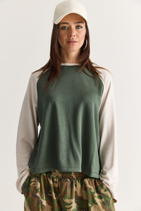 Kadın Regular Reglan Kol Renk Bloklu Uzun Kollu Sweatshirt 928 60286777 - Yeşil-Bej SWEATSHİRT modelleri