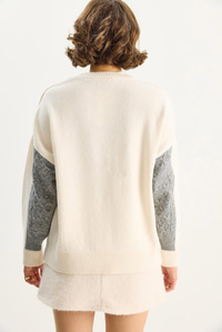 Kadın Renk Bloklu Oversize Triko Kazak TK251078 60283721 - Krem-Gri KAZAK modelleri
