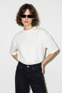 Kadın Sırtı Kalp Dekolteli Oversize Modal T-Shirt 1113 60286328 - Beyaz-Siyah T-SHİRT modelleri