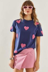 Kadın Süzene Kalp Nakışlı Basic T-Shirt 60251208 - Lacivert T-SHİRT modelleri