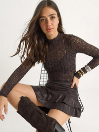 Kadın Uzun Kollu Yarım Balıkçı Yaka Transparan Tül Dantel Bodysuit 1034 60283930 - Kahverengi BLUZ modelleri