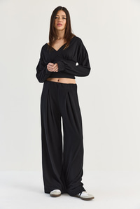 Kadın V Yaka Bel Korsajlı Crop Bluz Bel Pileli Palazzo Pantolon Modal Takım 0480 60286539 - Siyah ALT - ÜST TAKIM modelleri