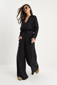 Kadın V Yaka Beli Lastikli Crop Cep Detaylı Bol Pantolonlu Alt-Üst Takım B2199 60283369 - Siyah