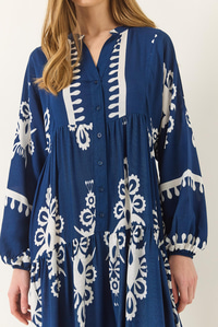 Kadın V Yaka Düğme Detaylı Desenli Yazlık Salaş Uzun Viskon Elbise 2423 60283228 - Lacivert-Ekru