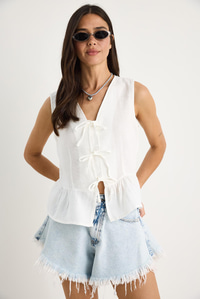 Kadın V Yaka Fiyonk Detaylı Müslin Peplum Bluz G28-4883 60283356 - Beyaz