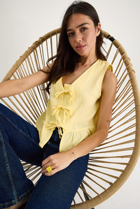 Kadın V Yaka Fiyonk Detaylı Müslin Peplum Bluz G28-4883 60283356 - Limon Sarısı