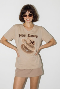 Kadın V Yaka For Love Nakış ve Boncuk İşlemeli Oversize T-Shirt 2240 60286329 - Bej T-SHİRT modelleri