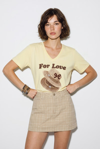 Kadın V Yaka For Love Nakış ve Boncuk İşlemeli Oversize T-Shirt 2240 60286329 - Açık Sarı T-SHİRT modelleri