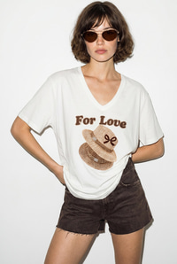 Kadın V Yaka For Love Nakış ve Boncuk İşlemeli Oversize T-Shirt 2240 60286329 - Beyaz T-SHİRT modelleri