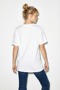 Kadın Vatkalı Omuz Detaylı Düğüm Detaylı Kısa Kollu T-Shirt 1067 60286068 - Beyaz T-SHİRT modelleri