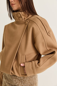 Kadın Viral Oversize Yüksek Yaka Apolet Detaylı Suni Kaşe Kaban 427 60286643 - Camel DIŞ GİYİM modelleri