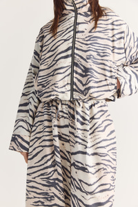 Kadın Zebra Desenli Astarlı Fermuarlı Oversize Ceket Şalvar Kesim Pantolon Takım 4231 60286762 - Ekru-Siyah ALT - ÜST TAKIM modelleri
