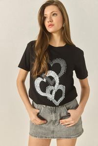 Kalp Baskılı Boncuk İşlemeli Normal Kalıp Pamuklu T-Shirt 8106 60283301 - Siyah