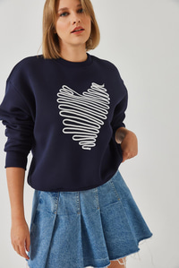 Kalp Nakışlı Sweatshirt 60601030 - Lacivert