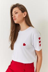 Kalp Nakışlı Tshirt 60602008 - Beyaz