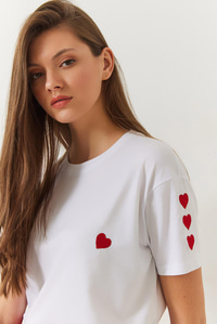 Kalp Nakışlı Tshirt 60602008 - Beyaz