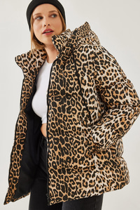 Kapişonu Bağcıklı Leopar Desenli Şişme Mont 2482 60351224 - Siyah-Camel