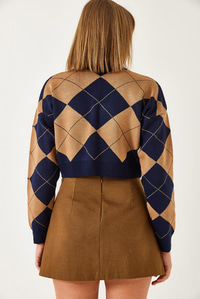Kare Desenli Crop Triko Kazak 60351297 - Lacivert-Camel