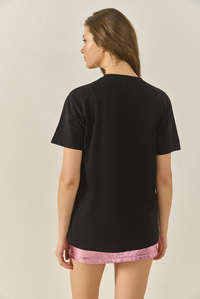 Kiraz Baskılı Taş İşlemeli Kurdela Detaylı Normal Kalıp T-Shirt 4143 60283297 - Siyah