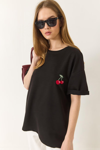 Kiraz Nakış İşlemeli Bisiklet Yaka Kısa Kollu Oversize T-Shirt 4011 60283152 - Siyah