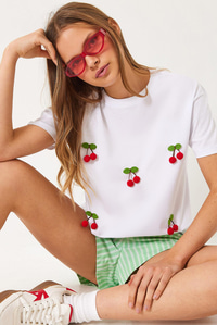 Kısa Kollu Kiraz Aksesuarlı T-Shirt 60602016 - Beyaz