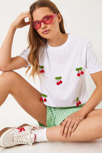 Kısa Kollu Kiraz Aksesuarlı T-Shirt 60602016 - Beyaz