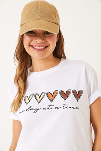Kısa Kollu Renkli Kalp Baskılı Basic T-Shirt 60602017 - Beyaz