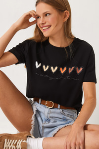 Kısa Kollu Renkli Kalp Baskılı Basic T-Shirt 60602017 - Siyah