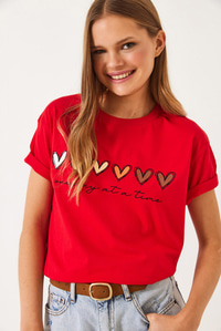 Kısa Kollu Renkli Kalp Baskılı Basic T-Shirt 60602017 - Kırmızı
