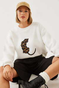 Leopar Baskılı Üç İplik Şardonlu Sweatshirt 60351105 - Beyaz