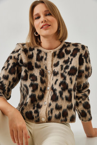 Leopar Desenli Düğmeli Triko Hırka 24393 60351277 - Bej-Siyah