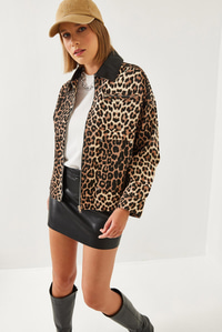 Leopar Desenli Yakası Deri Detaylı Mont 60351236 - Siyah-Camel